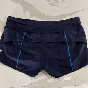 Lululemon speed-up low rise lined shorts 2.5”
